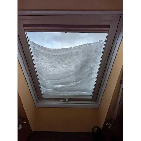 With 2 Bedrooms *